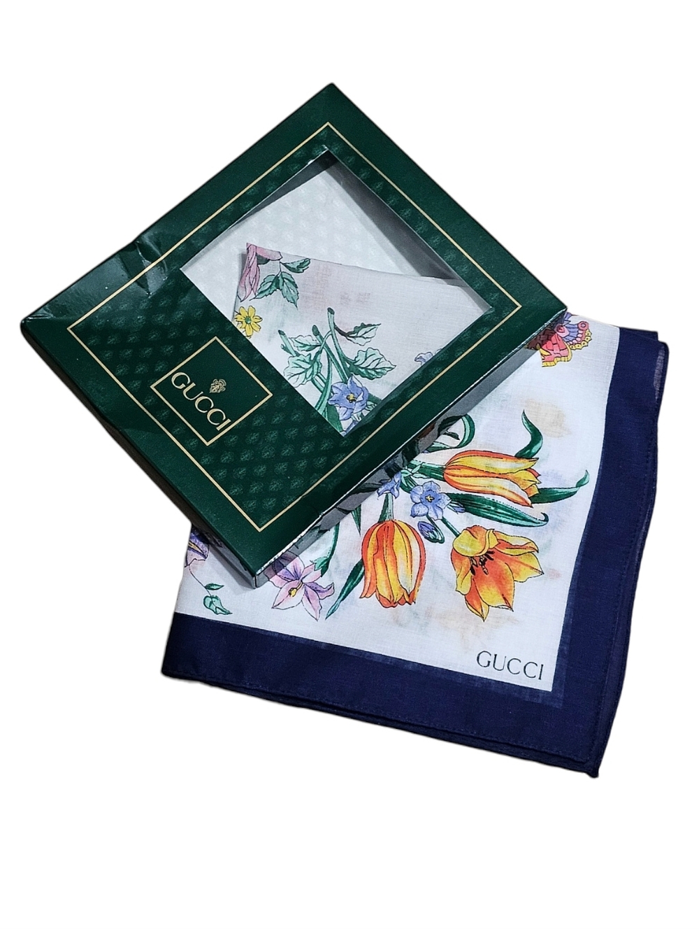 GUCCI SCARF - Picture 14 of 14